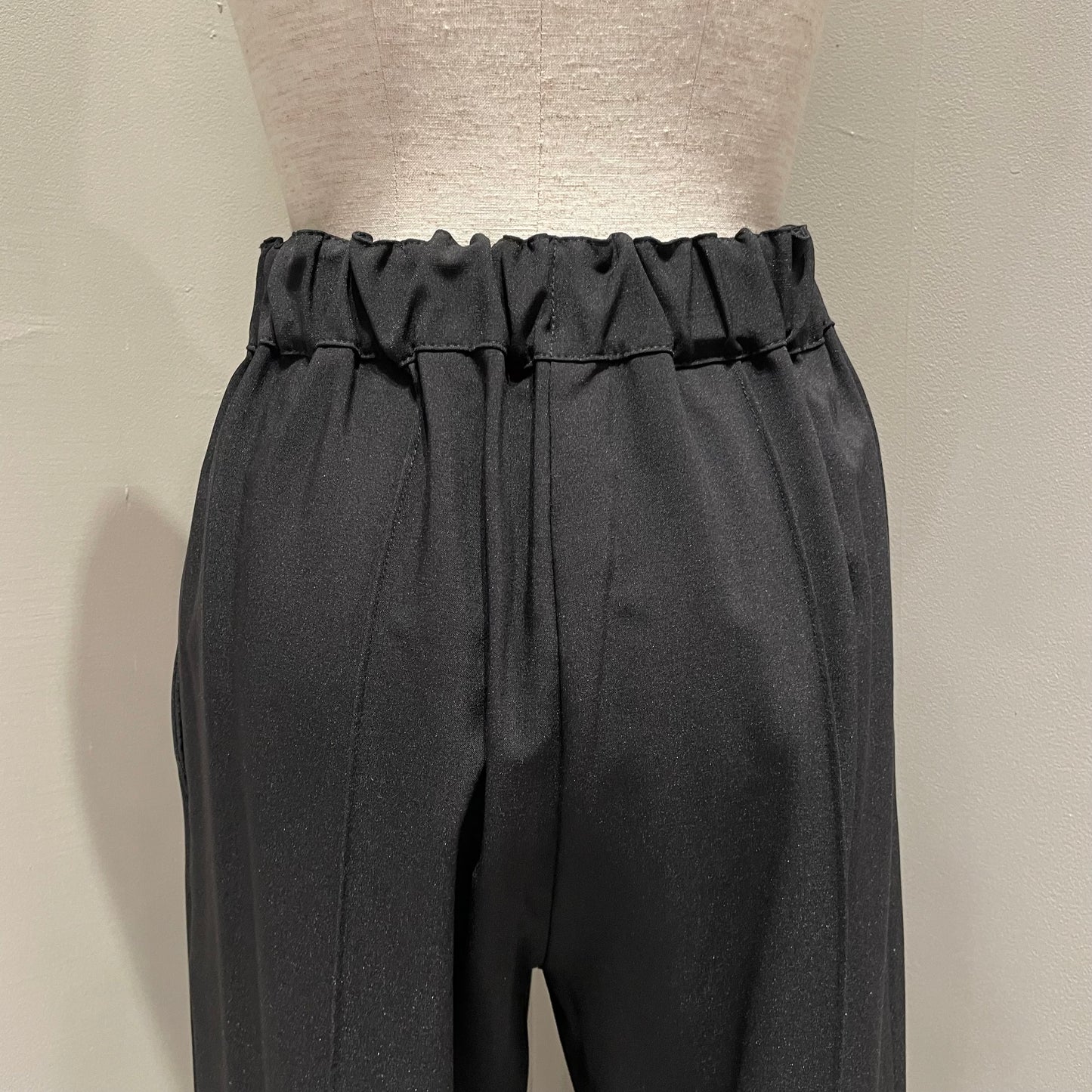 【CHIGNON】前スリットフレアパンツ