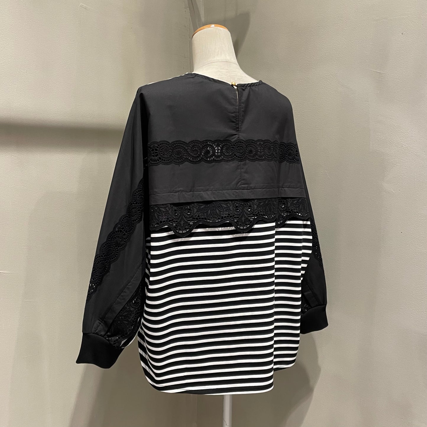 【trois】バックレースボーダーカットソー