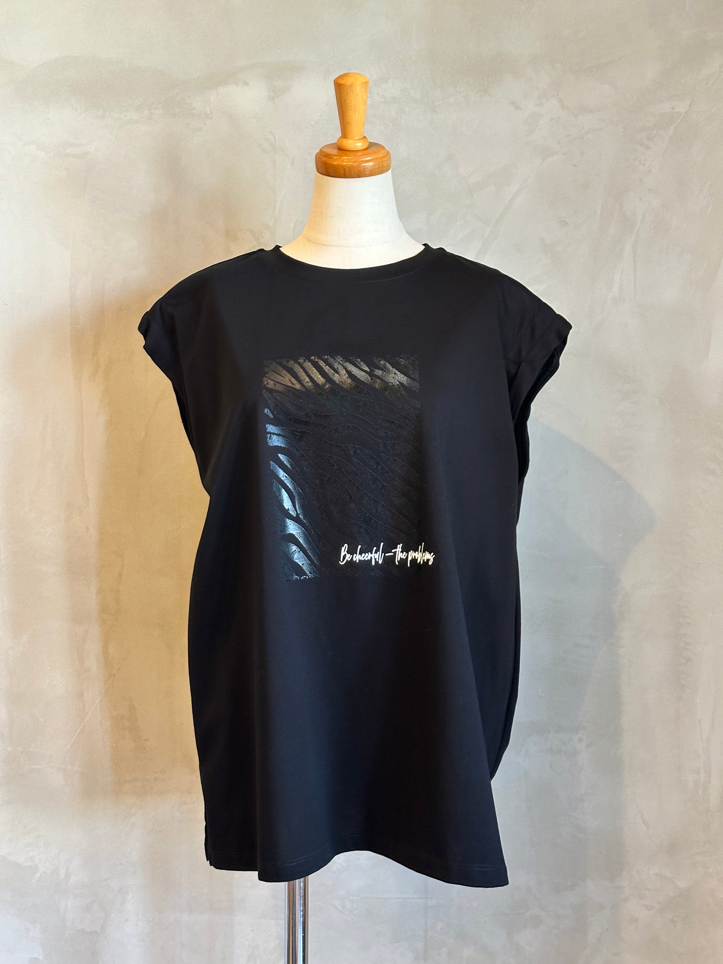 【NOUQUE】箔プリントボックスTEE