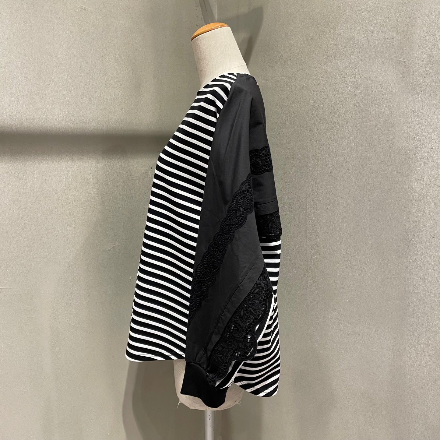 【trois】バックレースボーダーカットソー