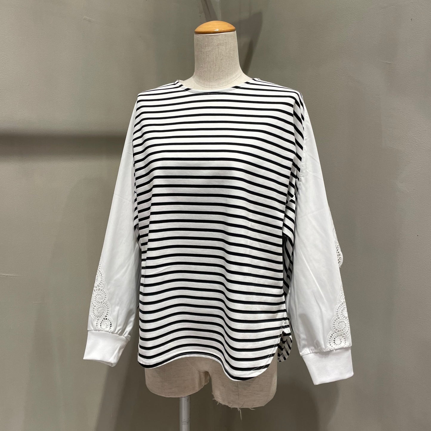 【trois】バックレースボーダーカットソー