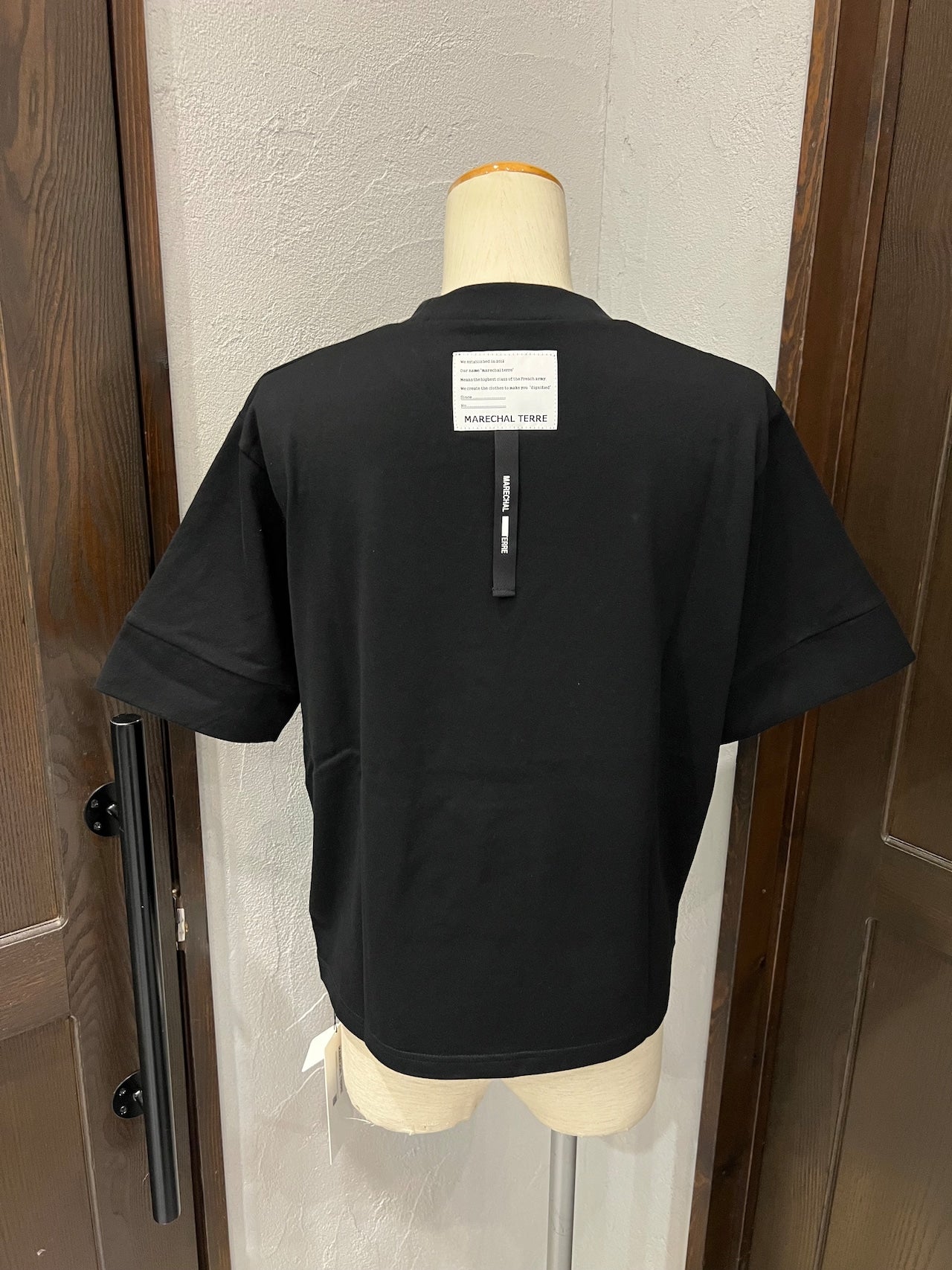 【MARECHAL TERRE】バックロゴテープデザインTシャツ