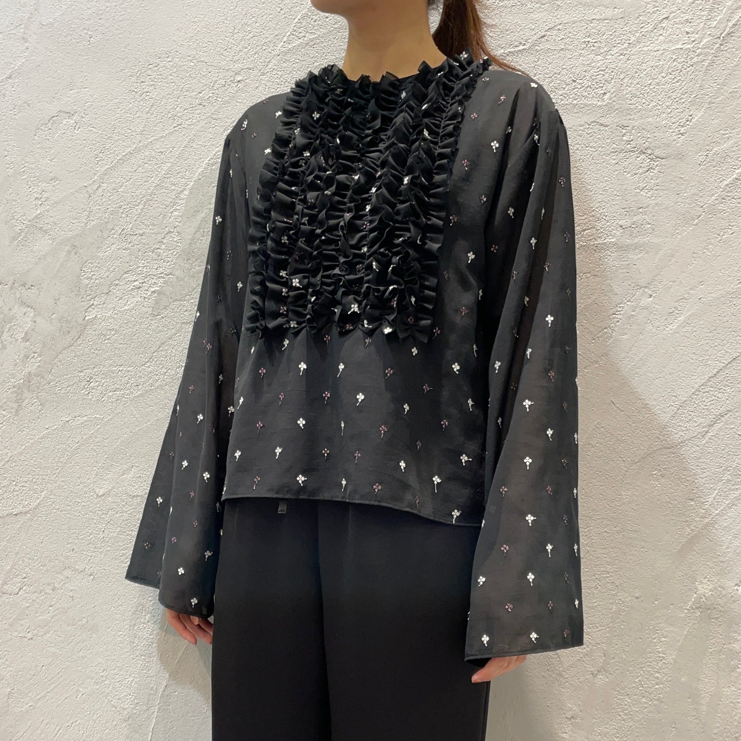 【De bon coer】ラメ刺繍ブラウス