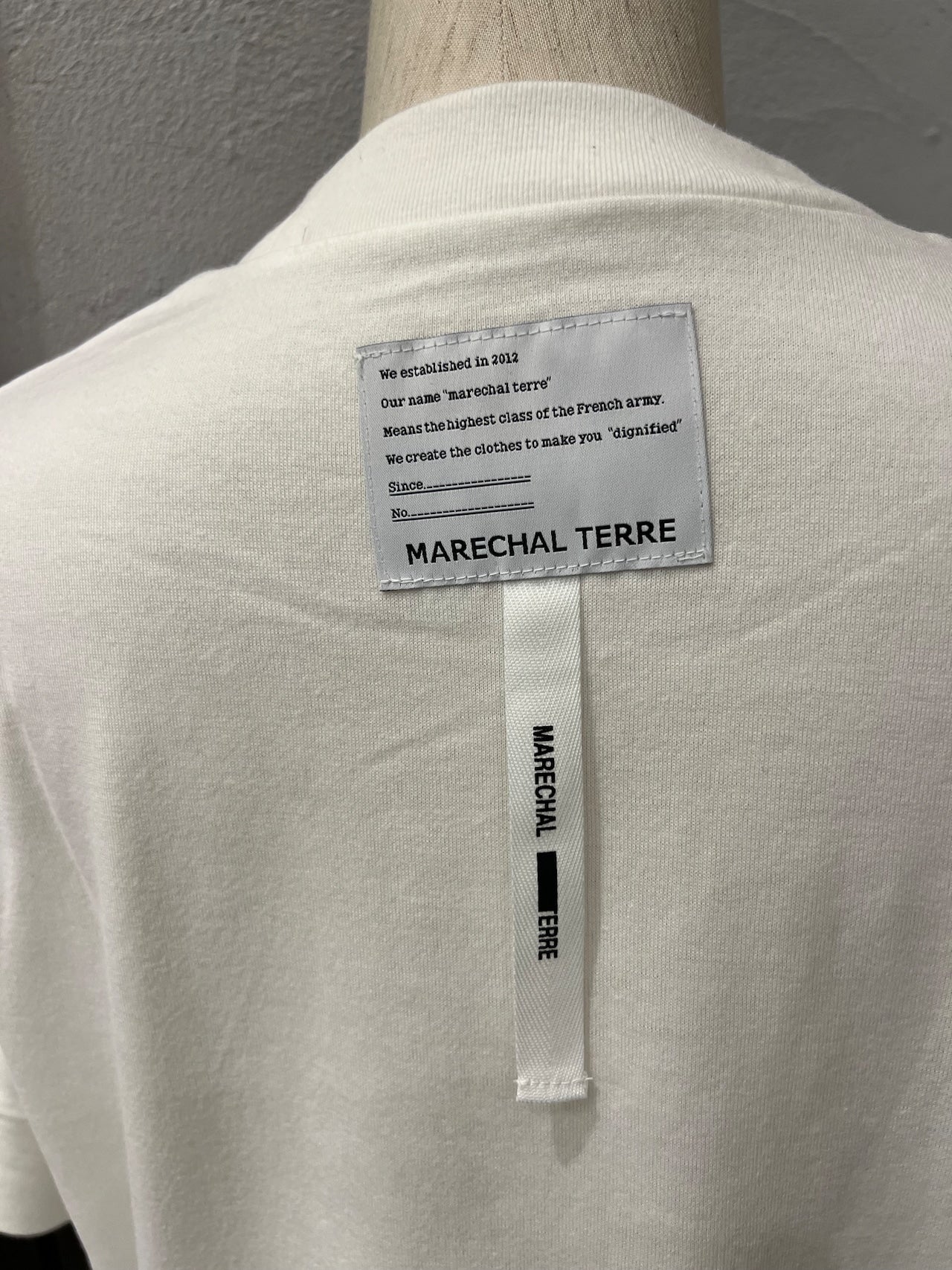 【MARECHAL TERRE】バックロゴテープデザインTシャツ