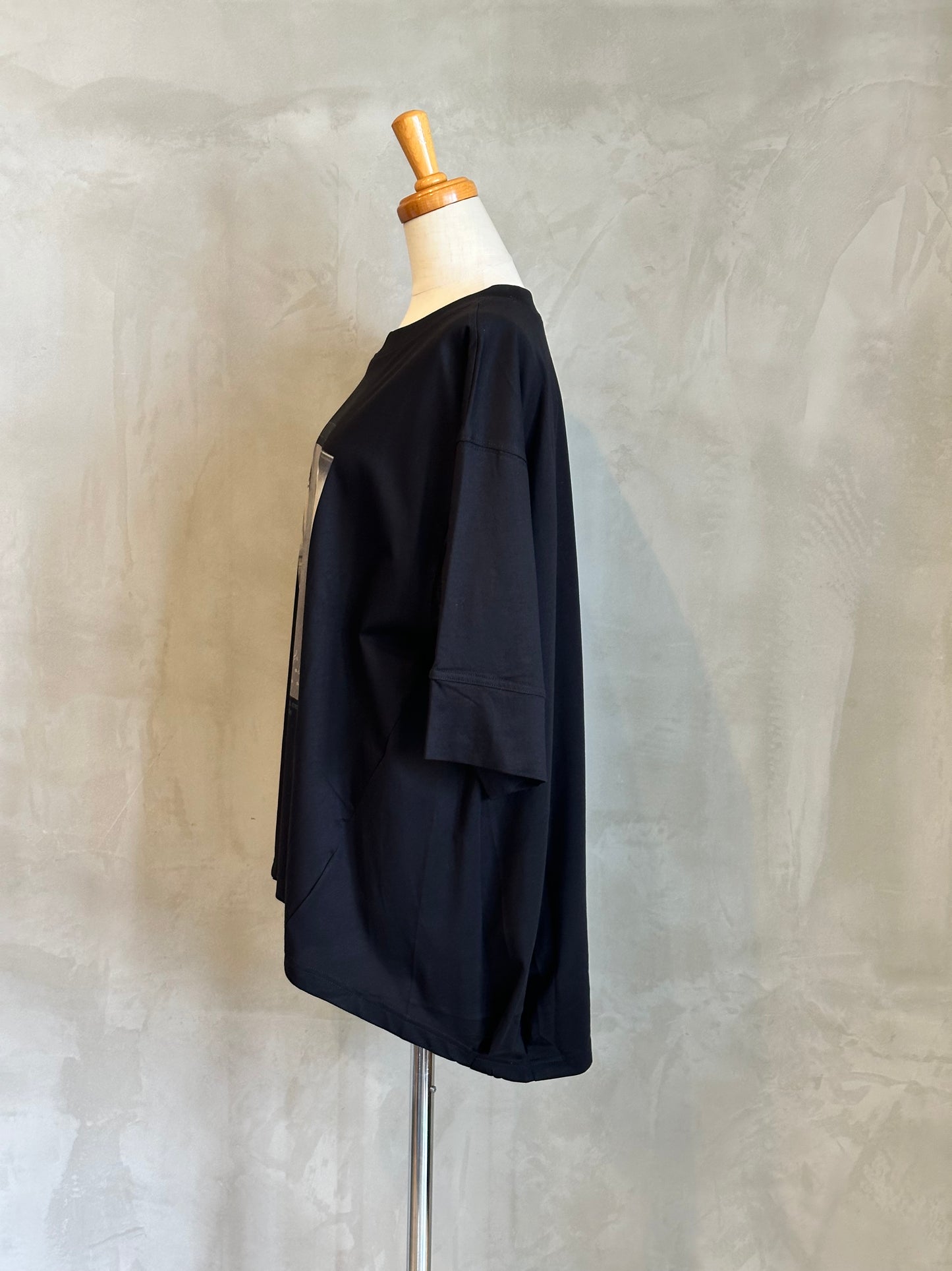 【CYNICAL】〈接触冷感〉フォトプリントTEE