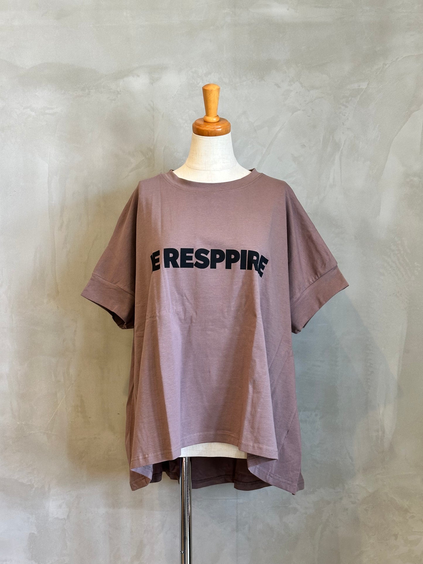 【botanical】コットンラウンドヘムプリントTEE