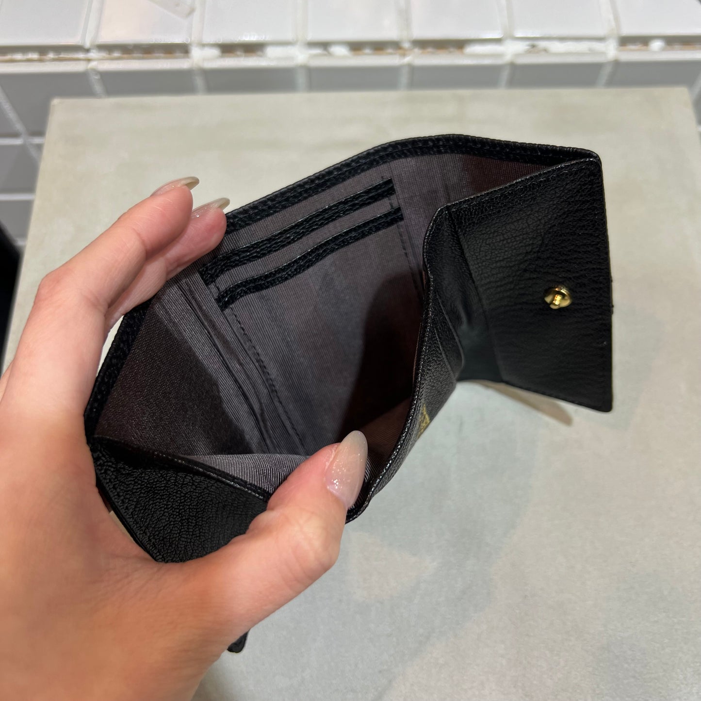 【TOFF&LOADSTONE】スリムトリフォールド ミニウォレット ライトシュリンク 三つ折り財布