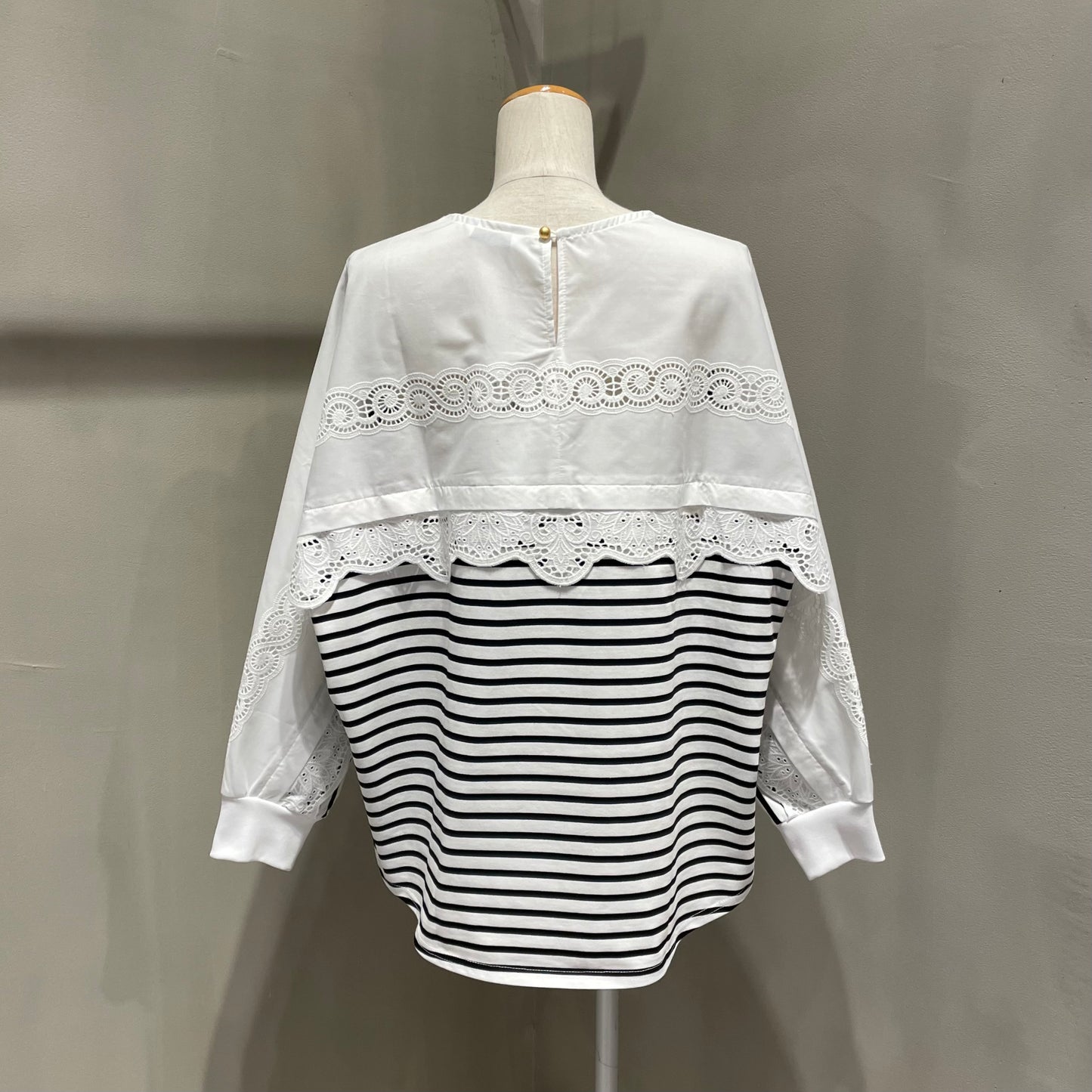 【trois】バックレースボーダーカットソー