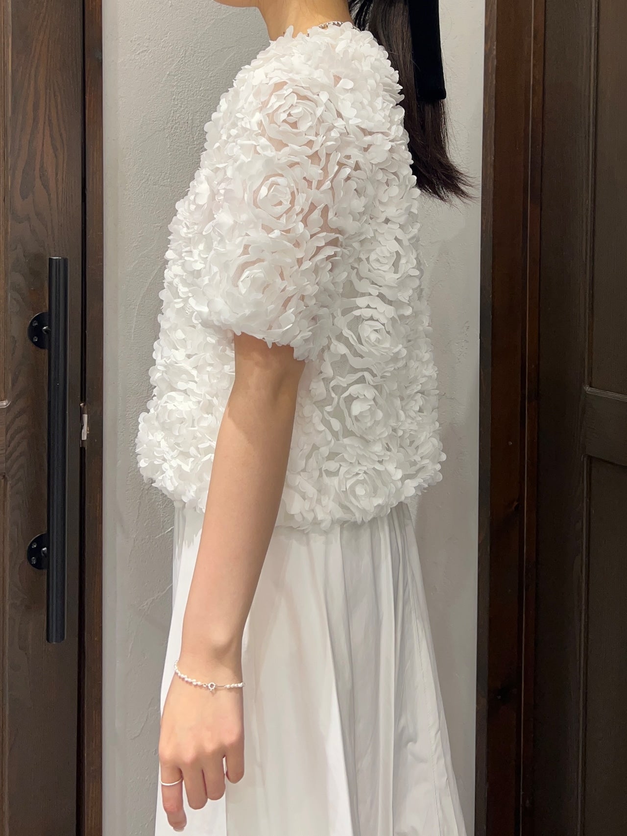 【TORRAZZO DONNA】フラワーチュール刺繍シアージャケット