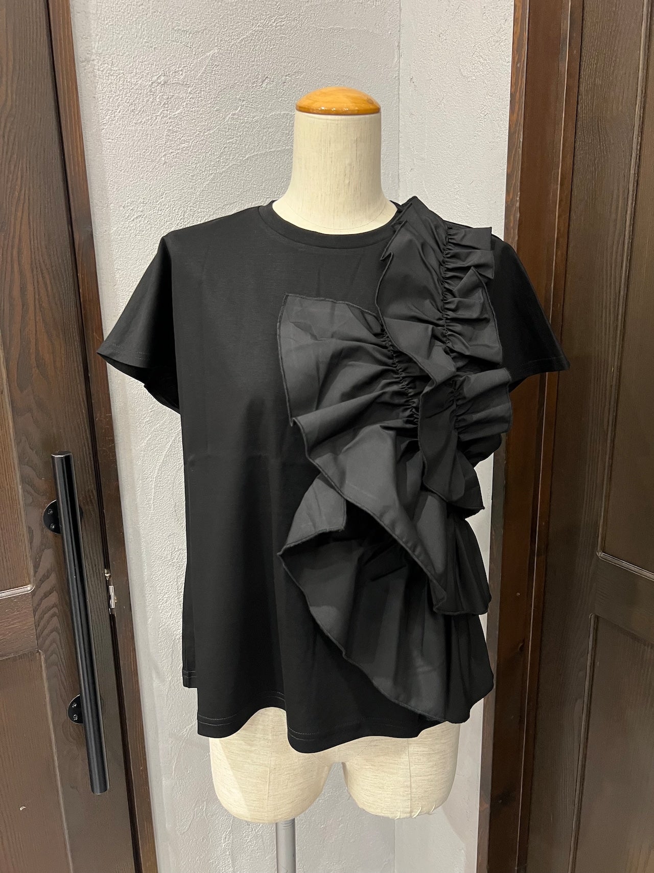 【PICCIN PERLA】アシンメトリーフリルプルオーバー