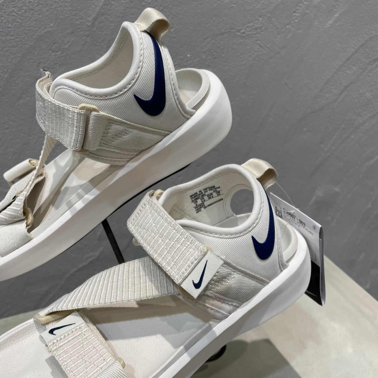 NIKE//ビスタサンダル