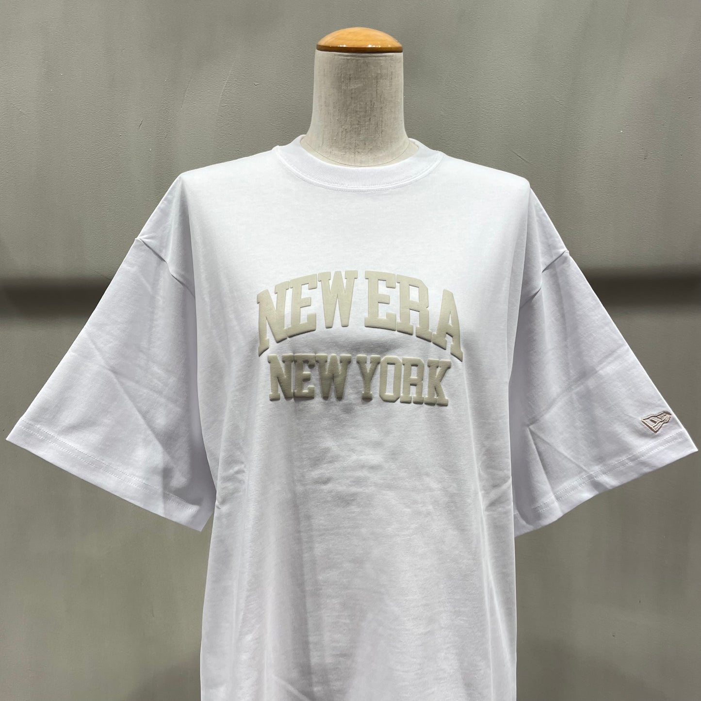 NEW ERA/ニューエラ　クラシックカレッジロゴTEE