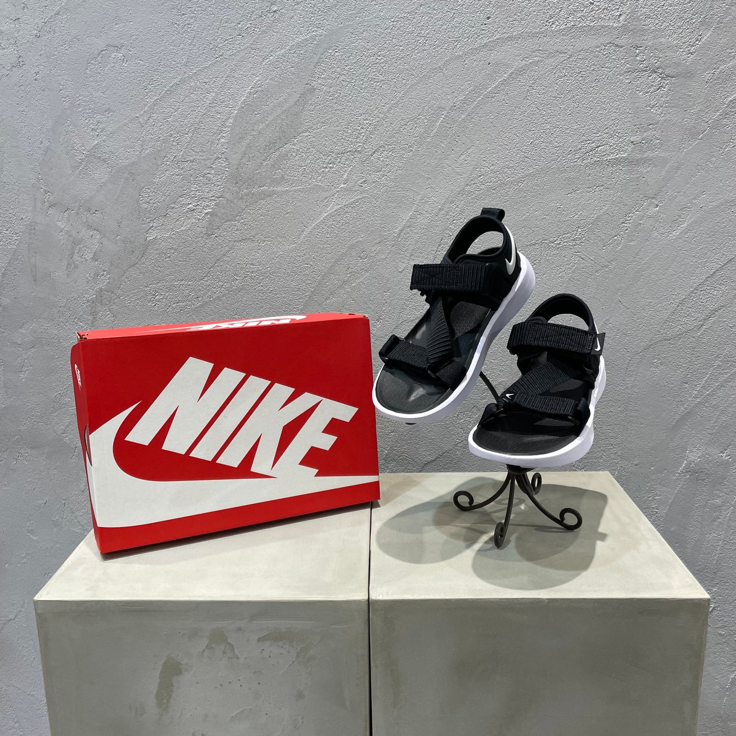NIKE//ビスタサンダル