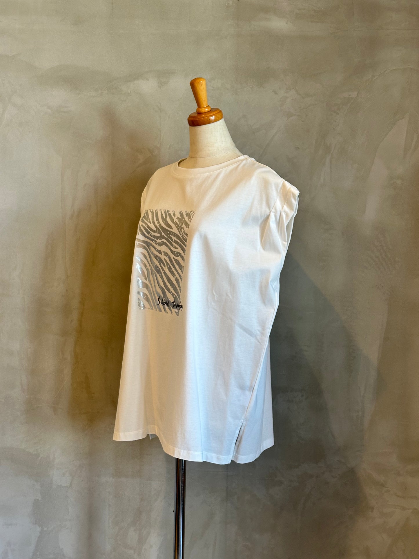 【NOUQUE】箔プリントボックスTEE