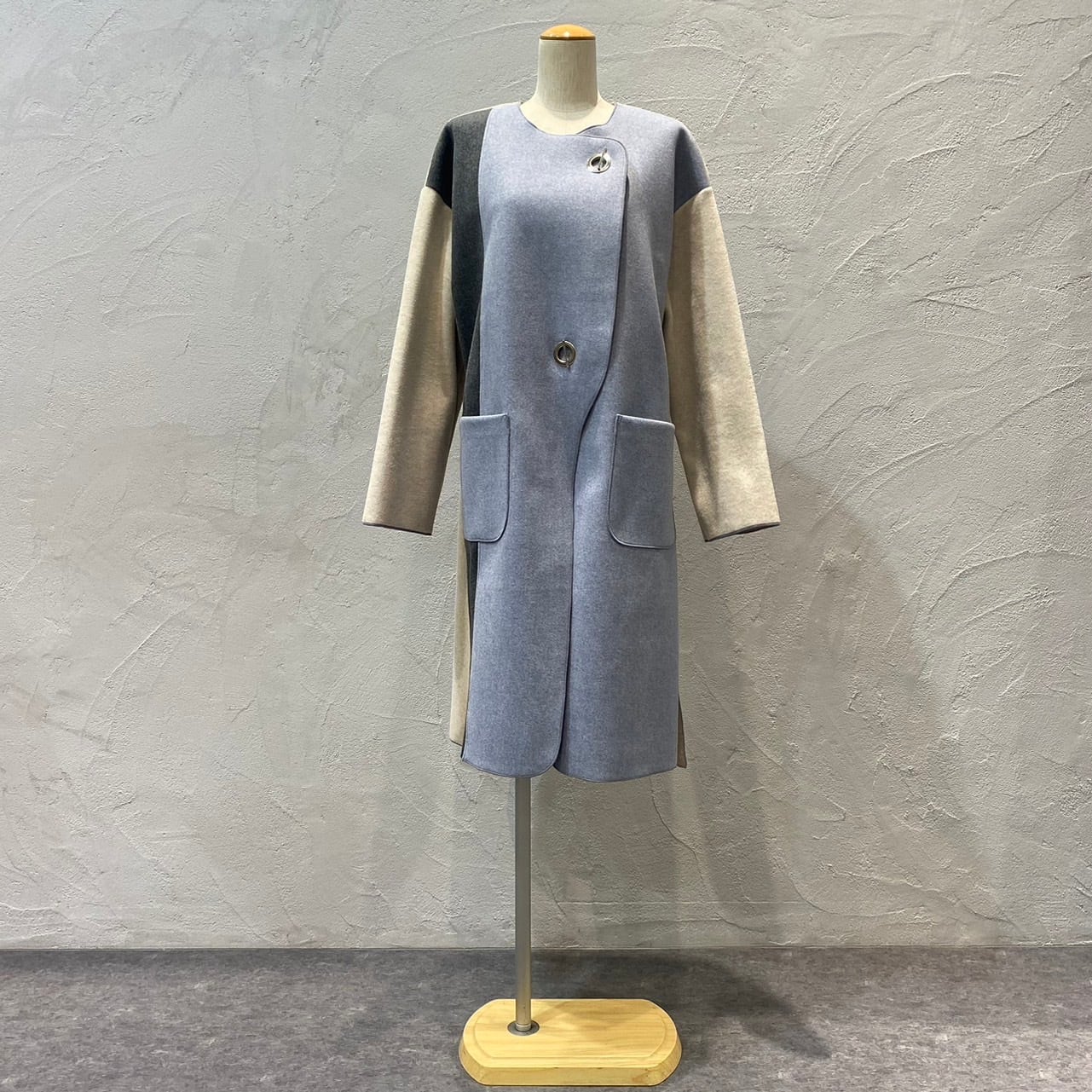 Eimee law/アイレットバー釦配色コート