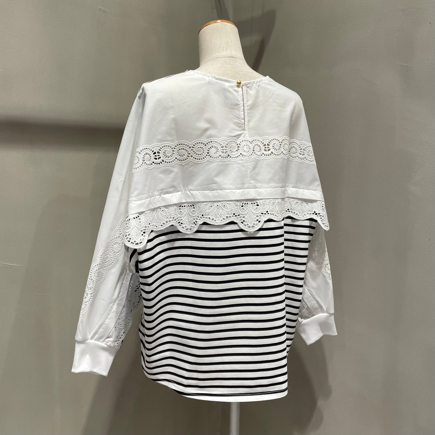【trois】バックレースボーダーカットソー