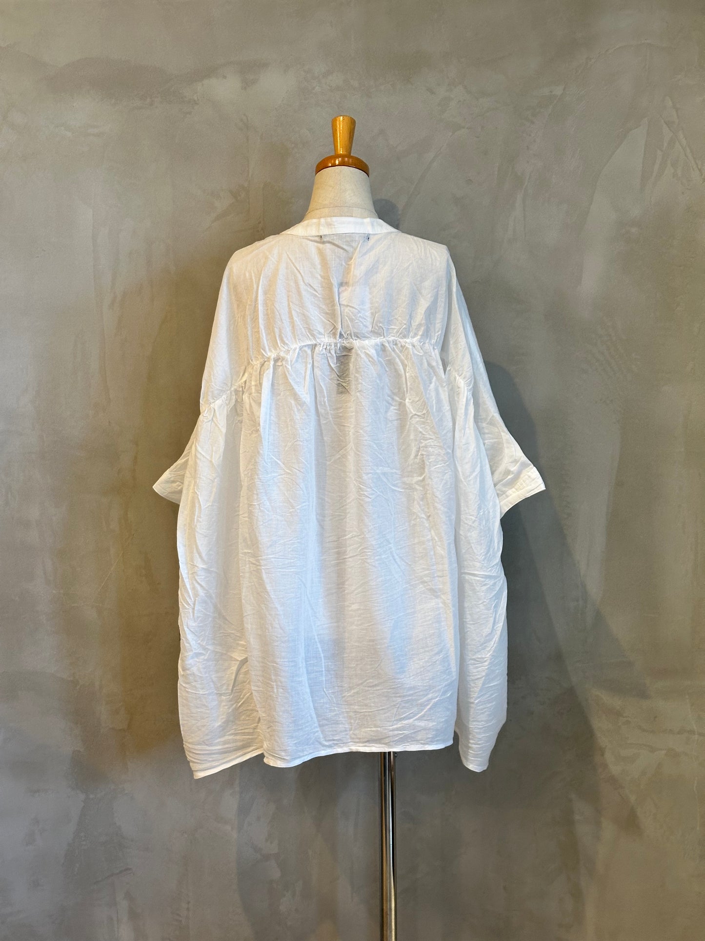 【botanical】コットンボイルギャザーワイドシャツ