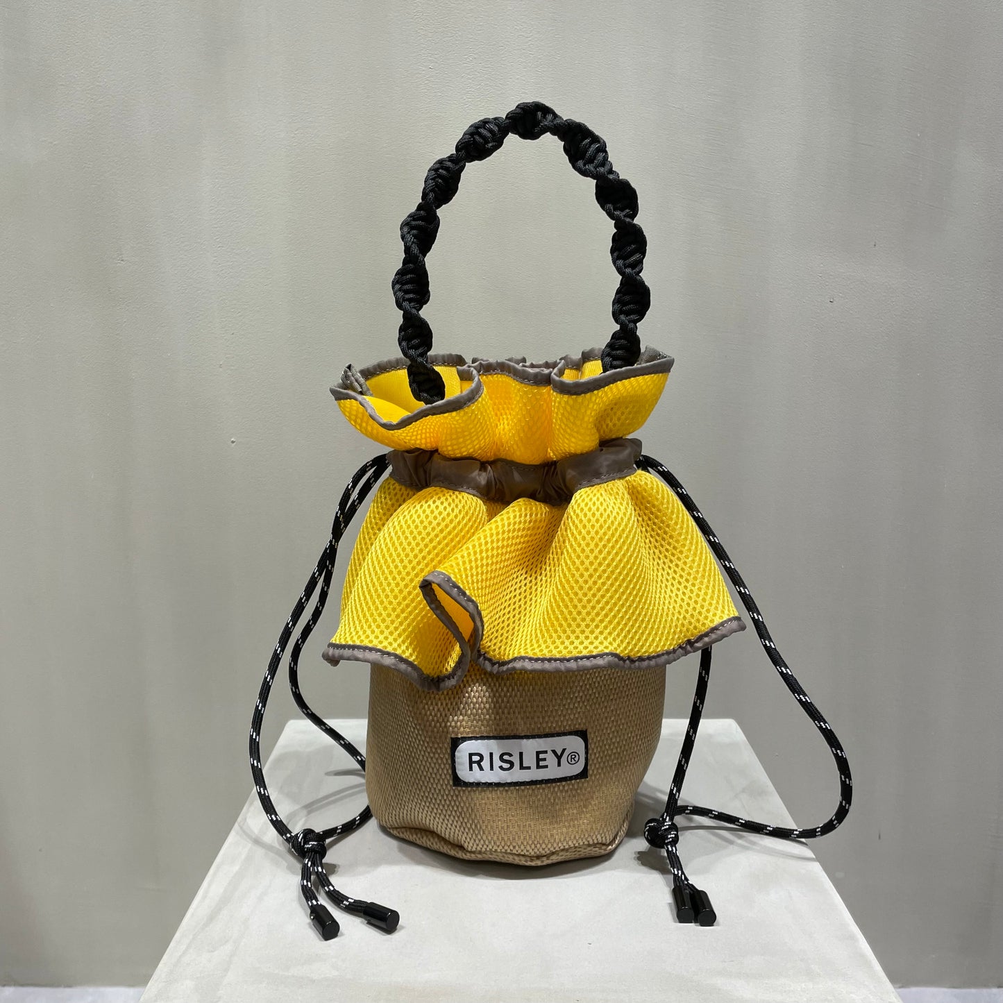 Risley/outdoorコラボ巾着バッグ