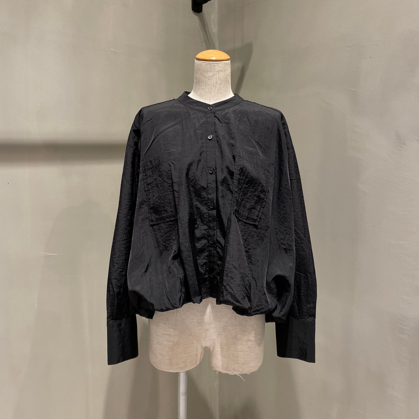【TORRAZZO DONNA】スポーティバルーンシャツ