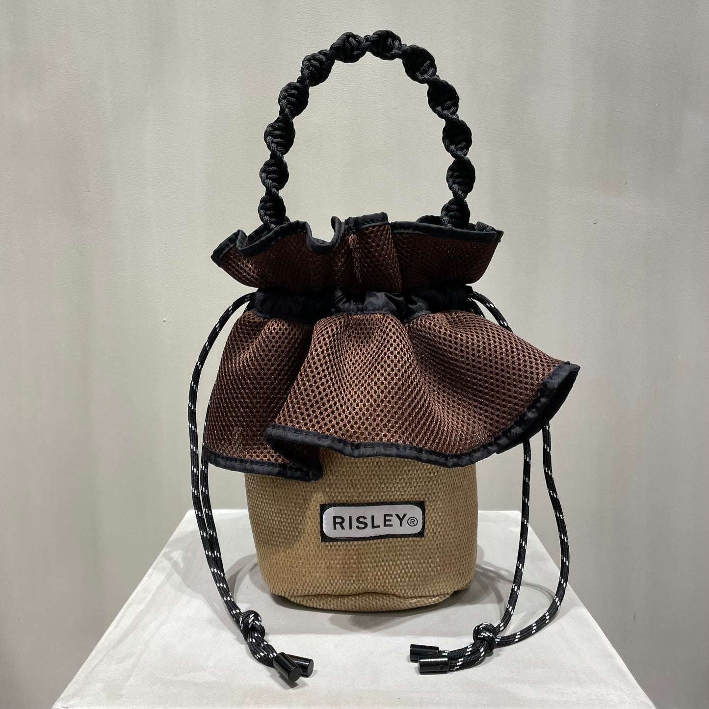 Risley/outdoorコラボ巾着バッグ
