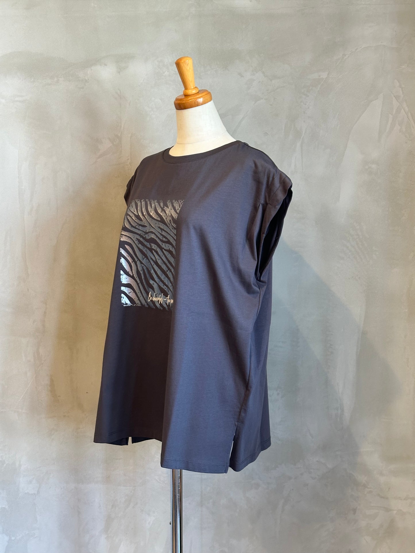 【NOUQUE】箔プリントボックスTEE