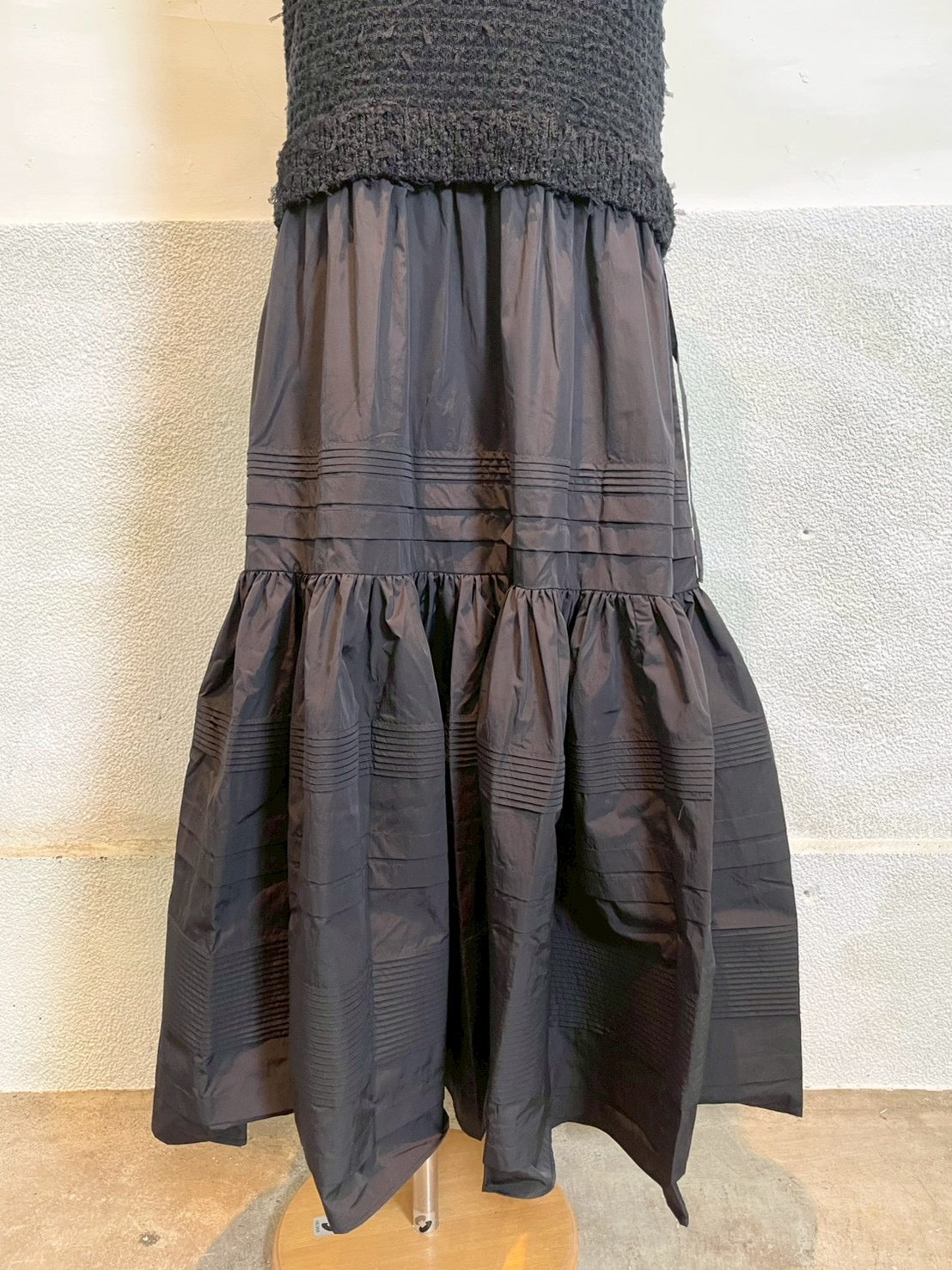 【EN'DAY】ニット×ティアード ワンピース Black×Black