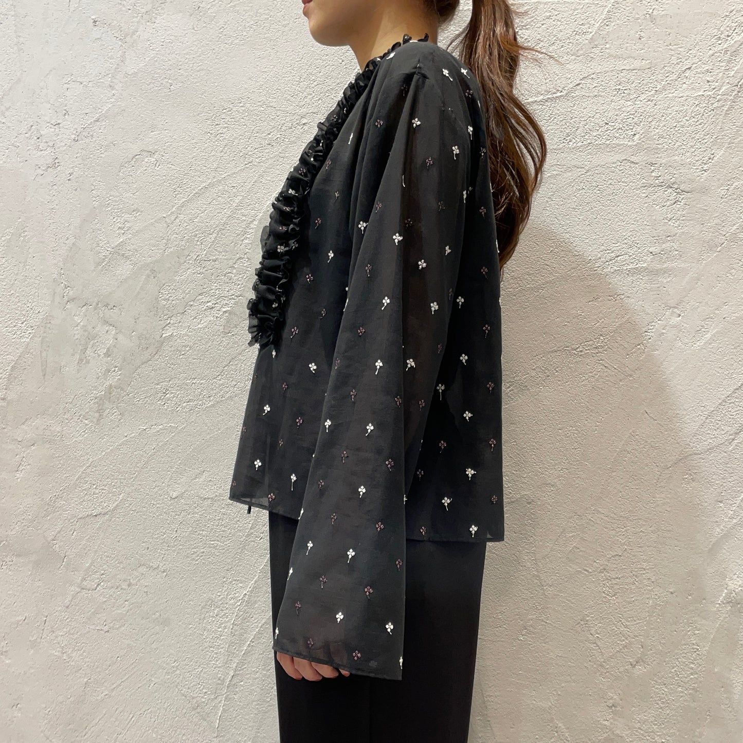 【De bon coer】ラメ刺繍ブラウス