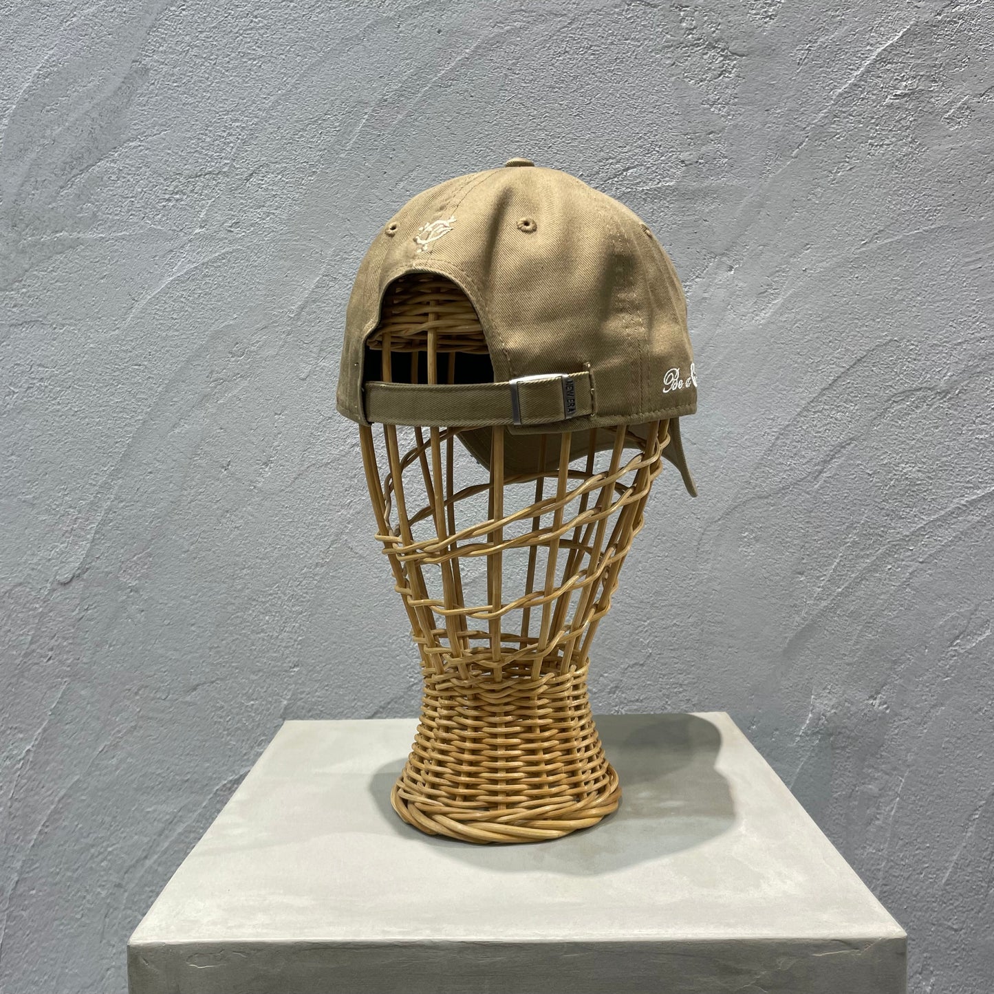NEW ERA//刺繍ロゴキャップ