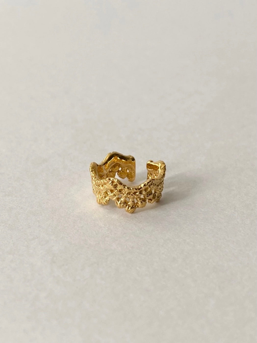 〈予約〉【flavour】レースグレインイヤーカフ GOLD