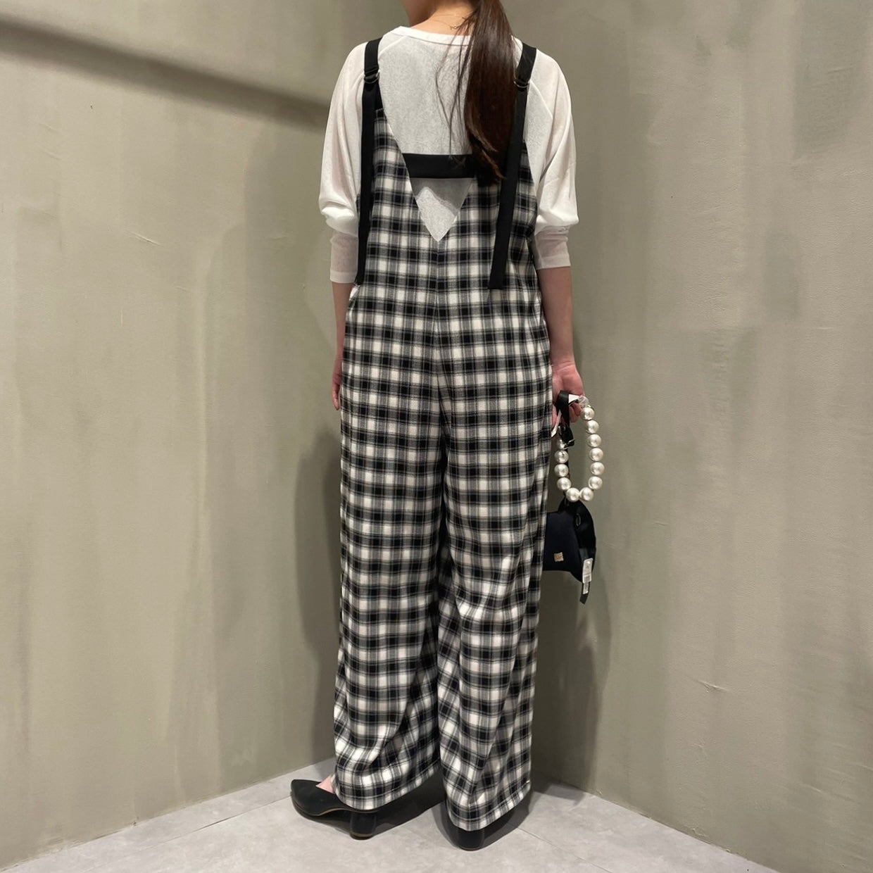 【CHIGNON】Vネックサロペット