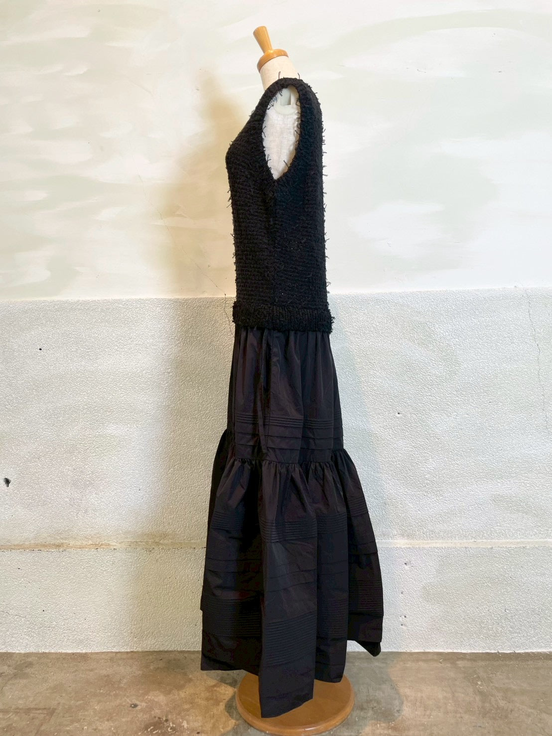 【EN'DAY】ニット×ティアード ワンピース Black×Black
