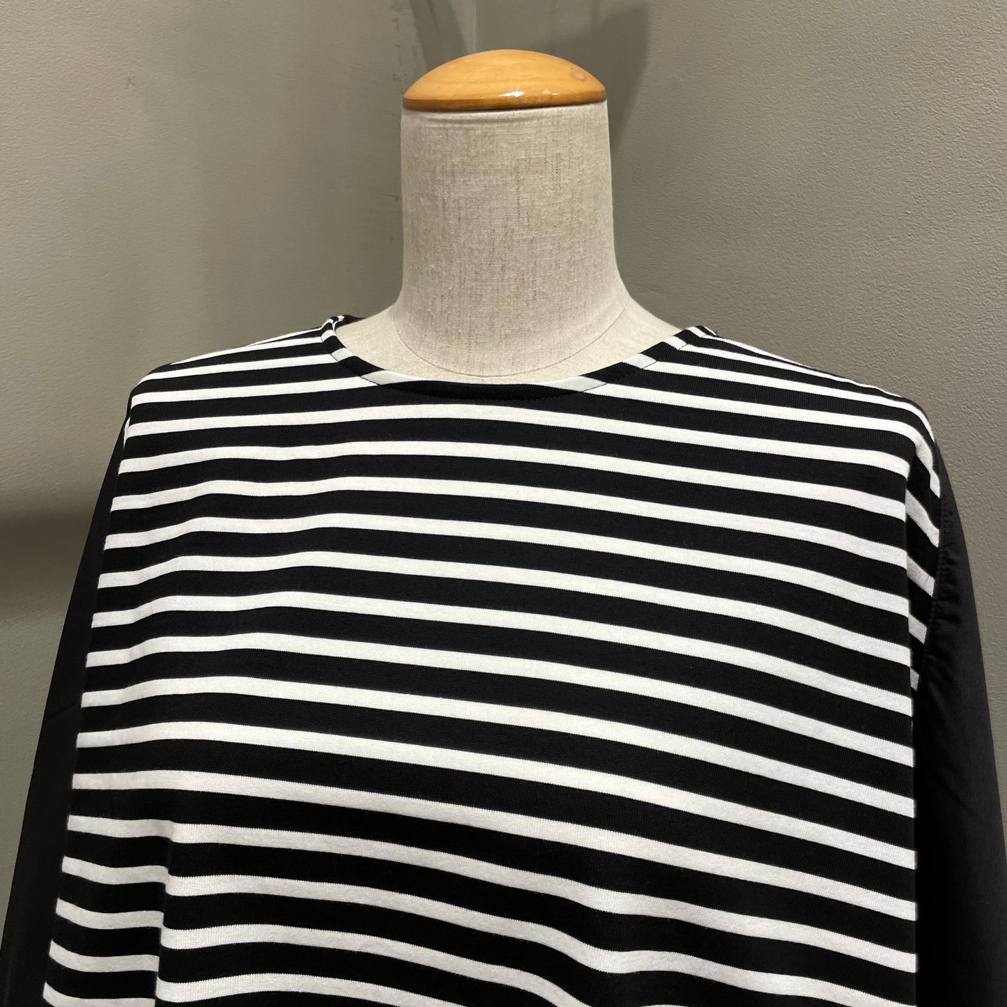 【trois】バックレースボーダーカットソー