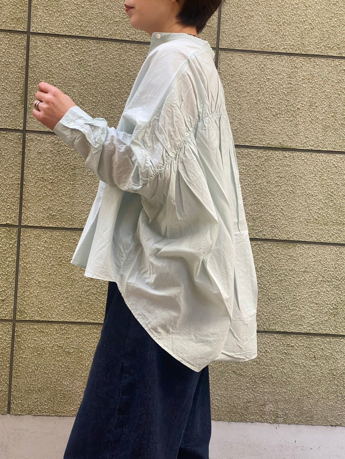 【mizuiro ind】バックギャザーブラウス