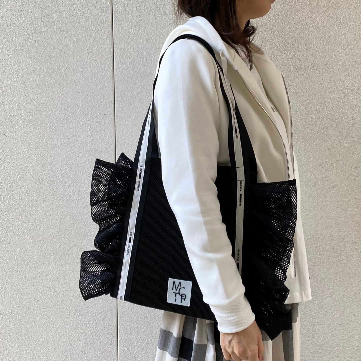 【MARECHAL TERRE】メッシュフリルバッグ
