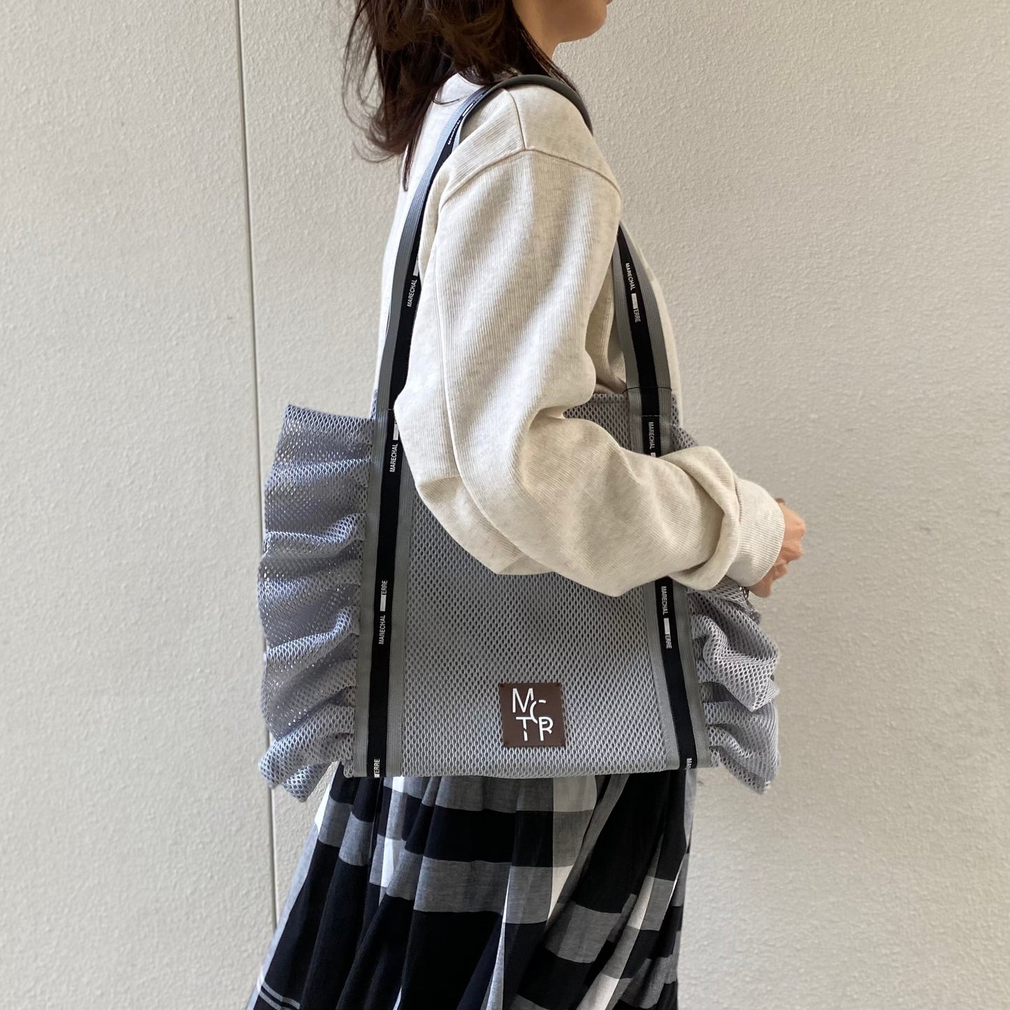 【MARECHAL TERRE】メッシュフリルバッグ