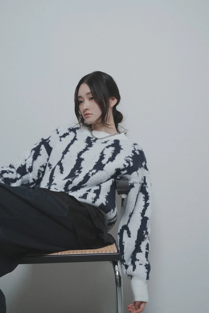 【予約商品】CYAN tokyo/ジオメトジャガードニット