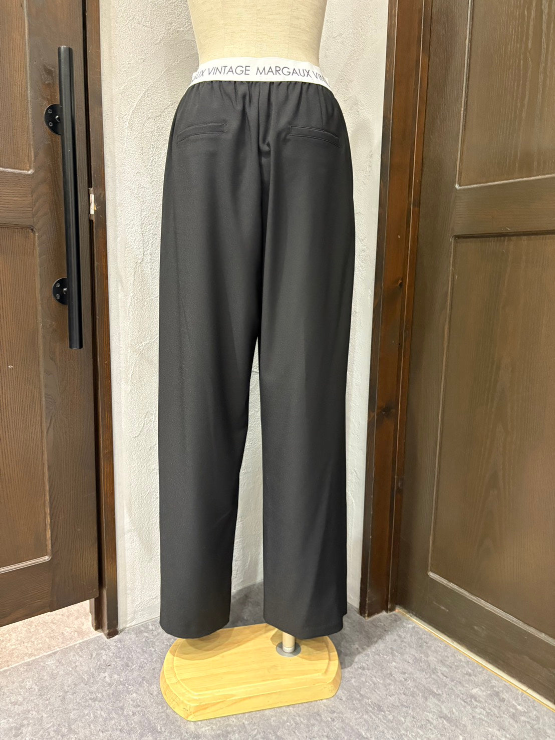 【MARGAUX VINTAGE】ロゴウエストタックパンツ