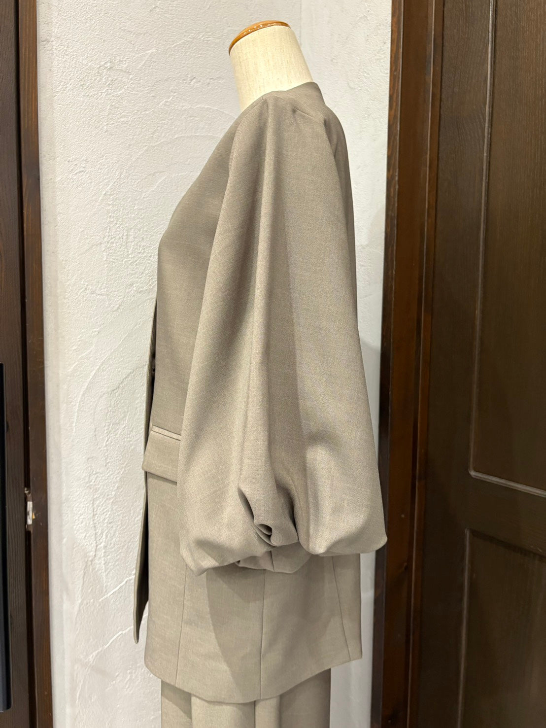 【MARGAUX VINTAGE】バルーンスリーブノーカラージャケット