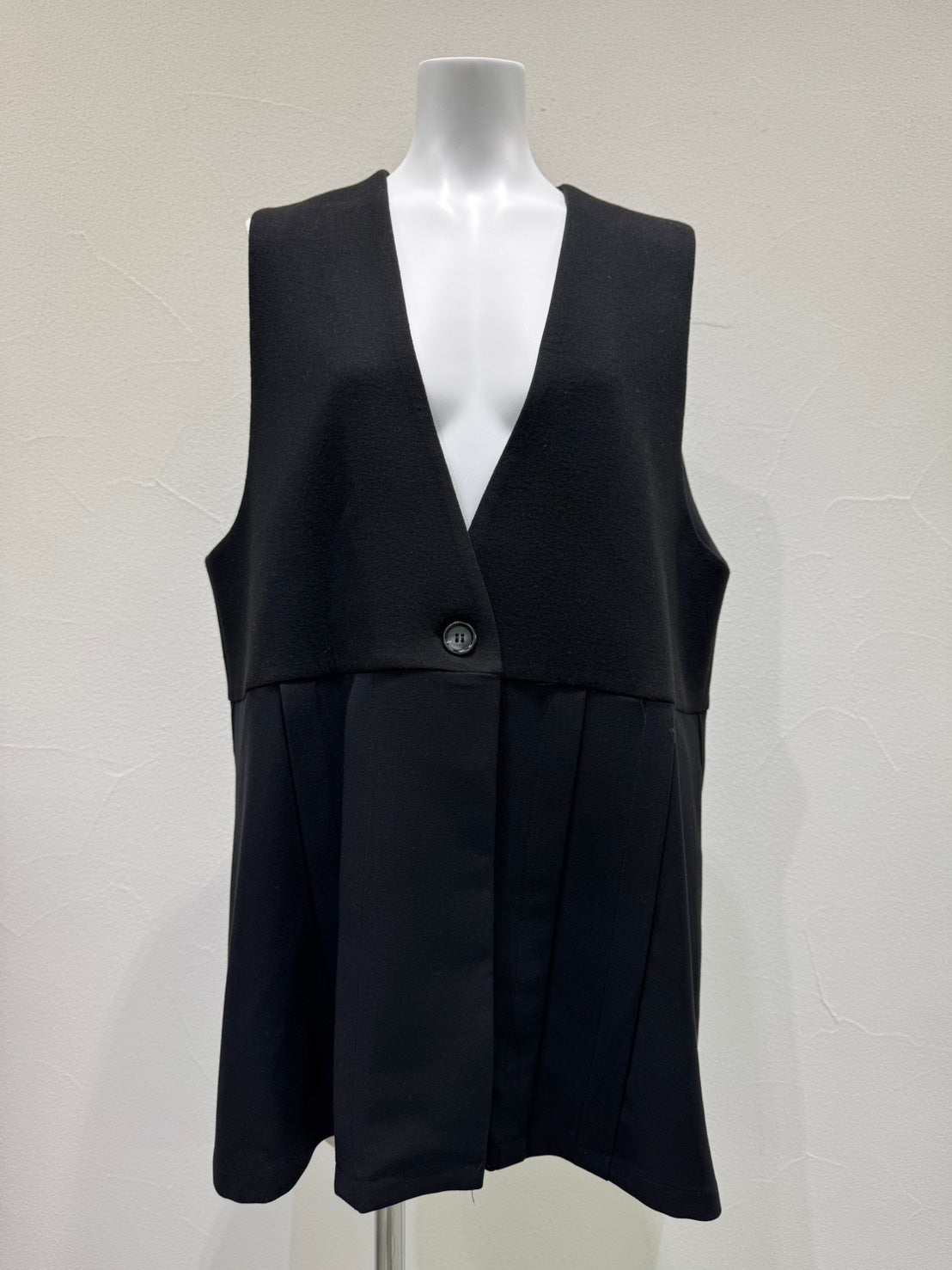 【予約商品】CYAN tokyo/フリースコンビエンドタックジレ