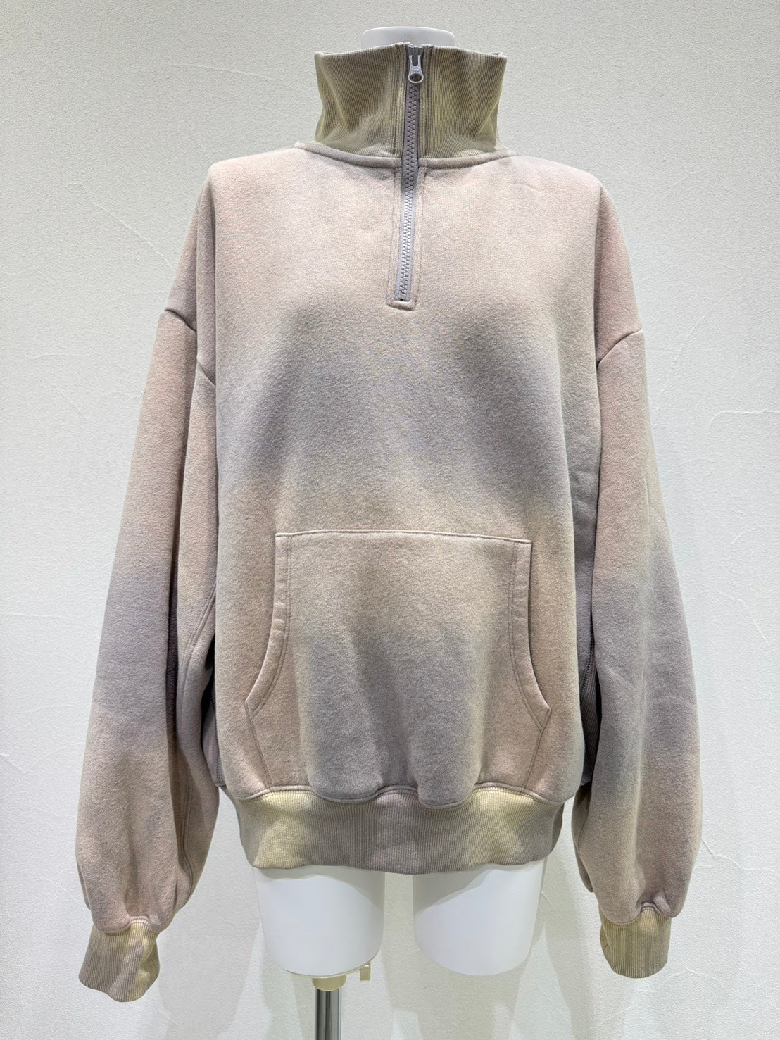 【予約商品】CYAN tokyo/ハンドスプレーZIPスウェット