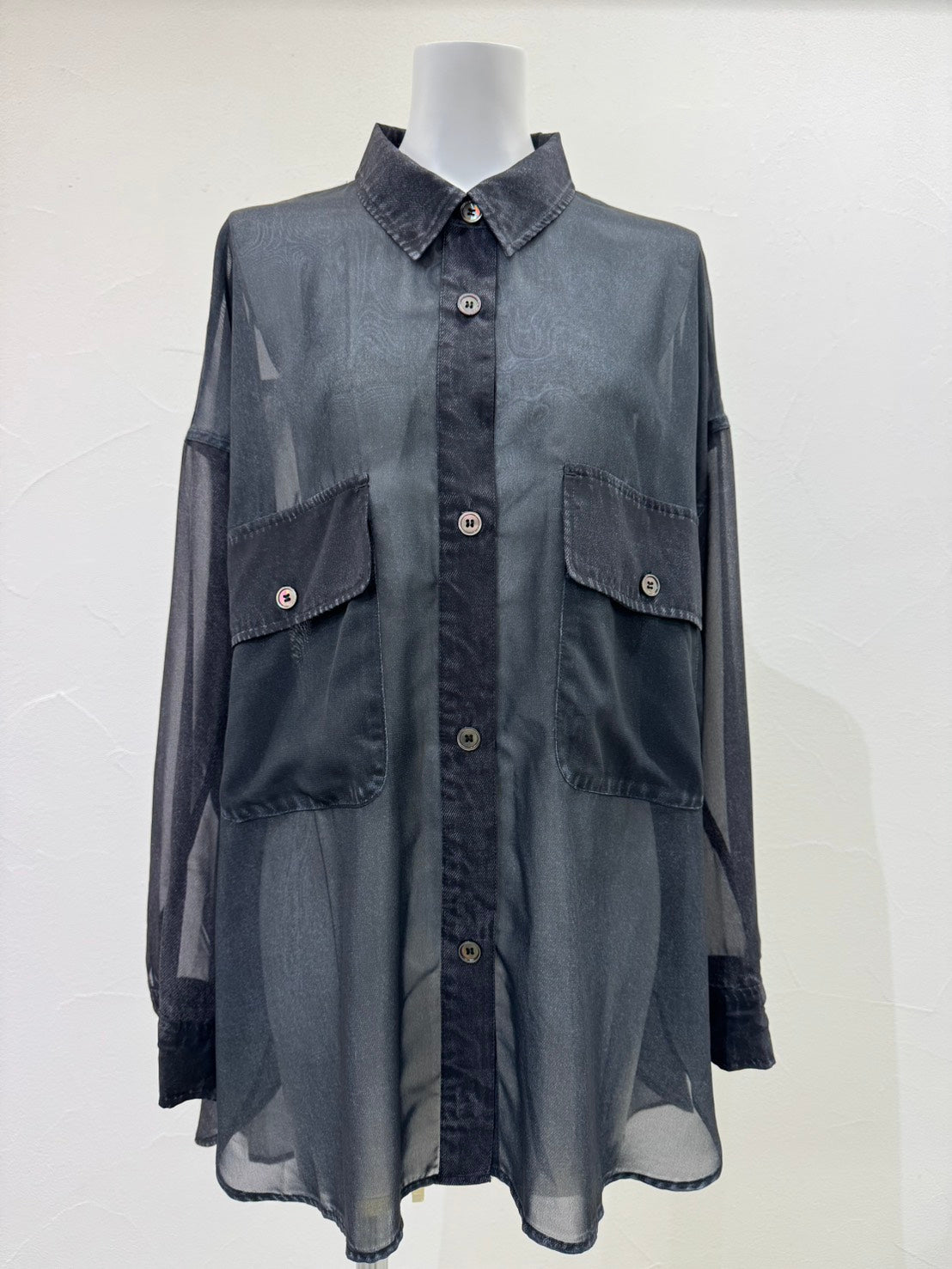 【予約商品】CYAN TOKYO デニム転写シフォンシャツ