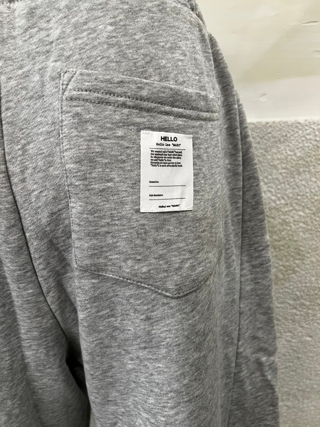 【Hello,I am "MARC"】スウェットパンツ