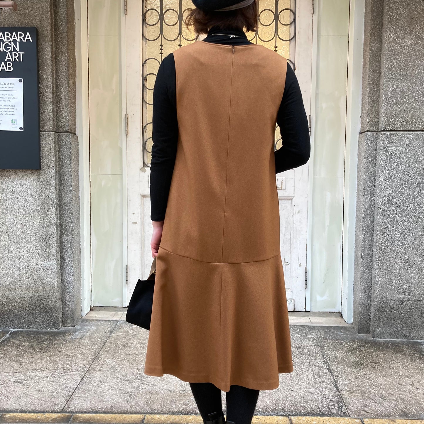 NOUQUE/Vネックワンピース